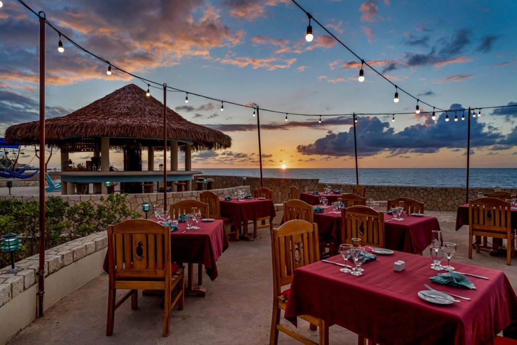 Ocean Cliff Hotel Negril 27/69