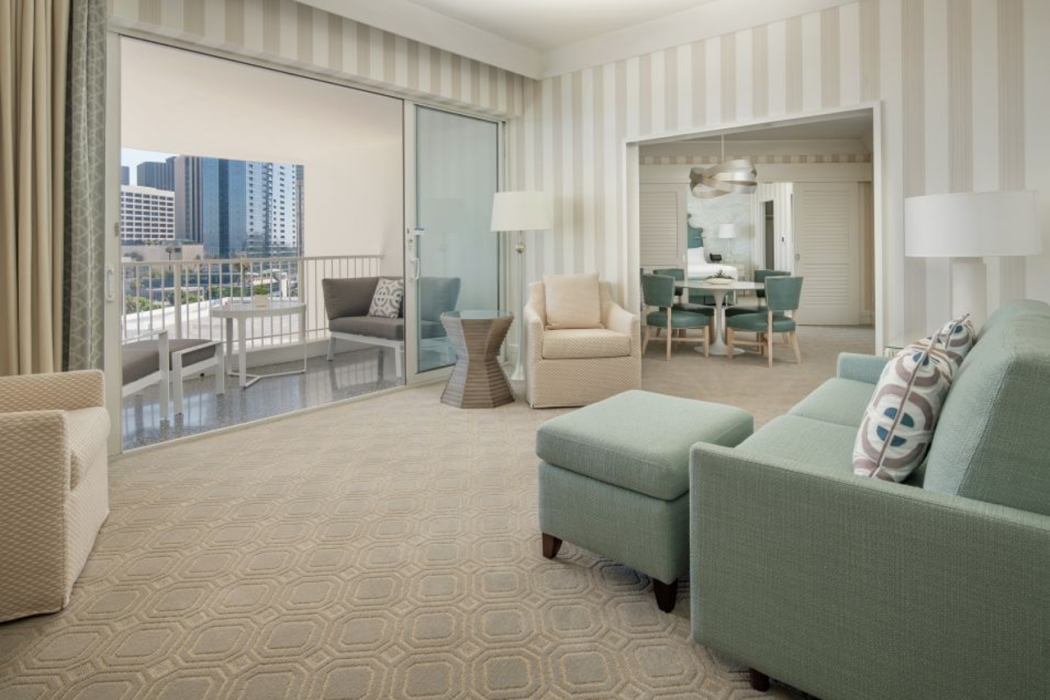 The Beverly Hilton 17/60