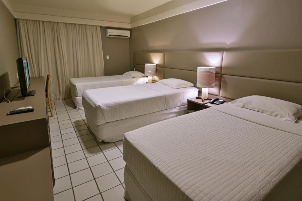 Hardman Praia Hotel 11/78