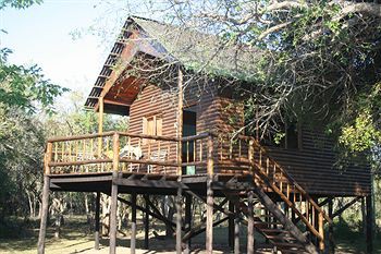Lalapanzi Camp at Bonamanzi Game Reserve 1/1