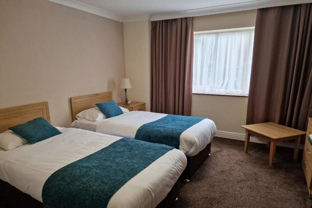 Royal Court Hotel Coventry 18/61