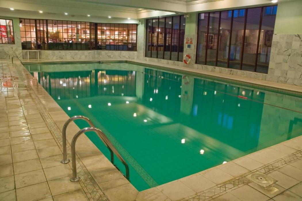 Royal Court Hotel Coventry 27/61