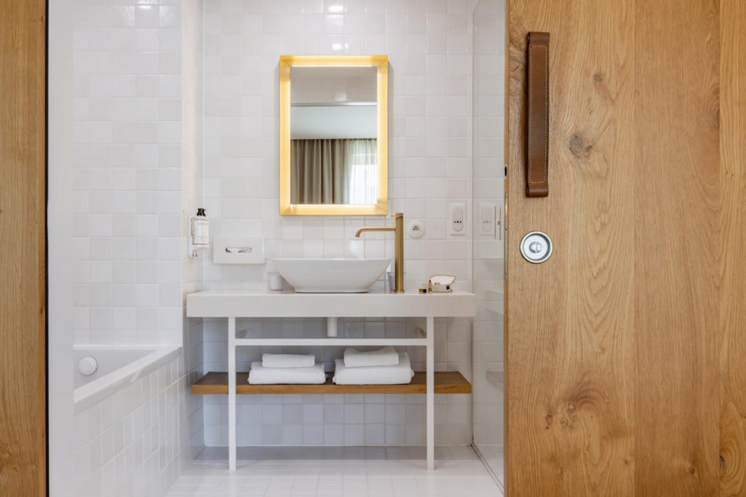 Hotel Les Haras 43/50