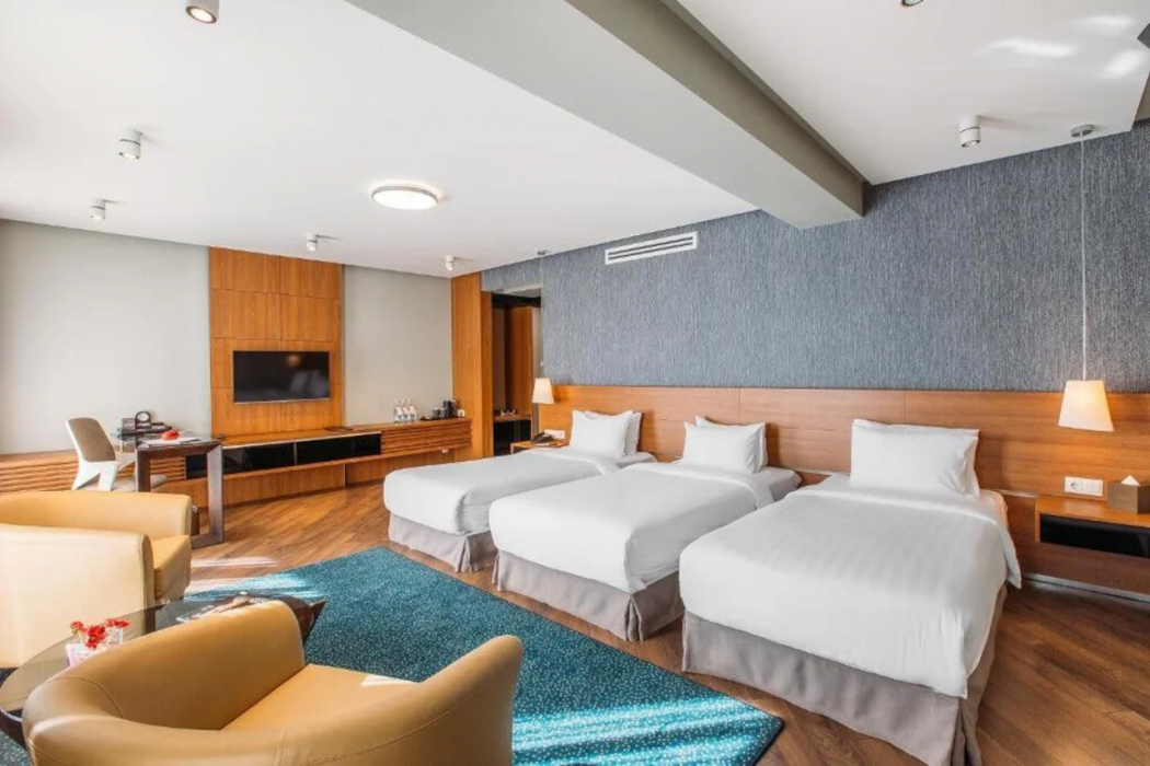 Golden Palace Hotel 32/69