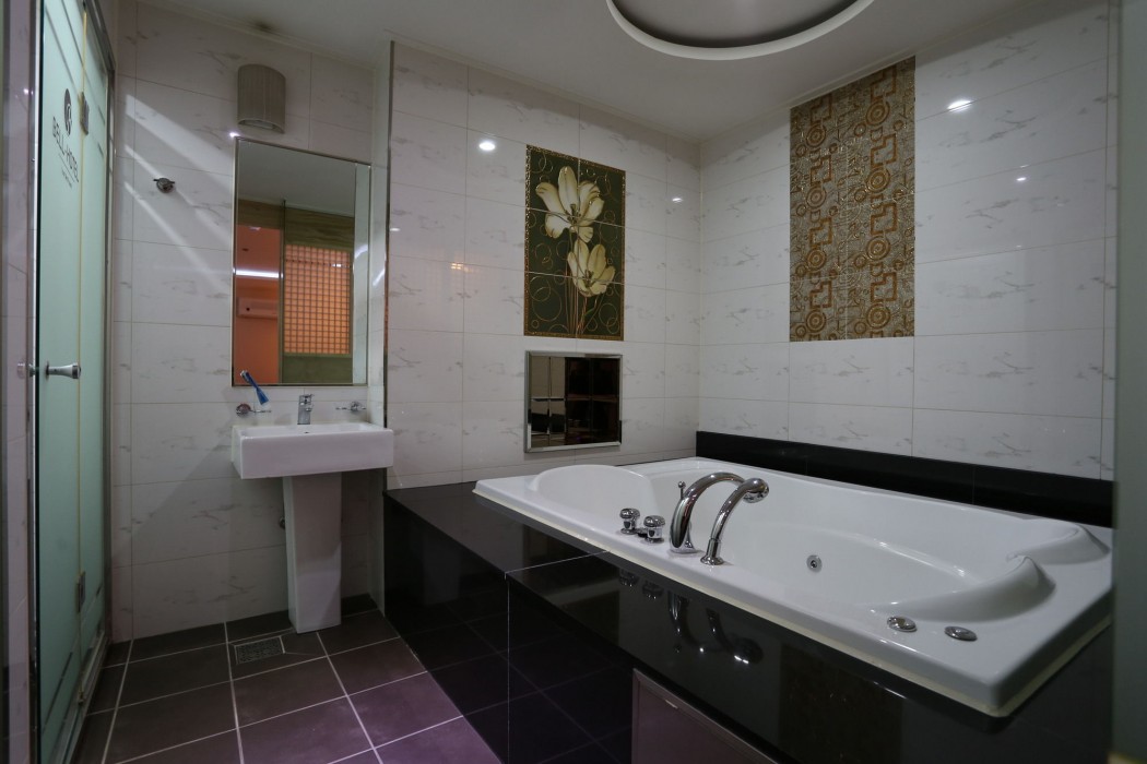 Dongtan Simjak Hotel 33/100