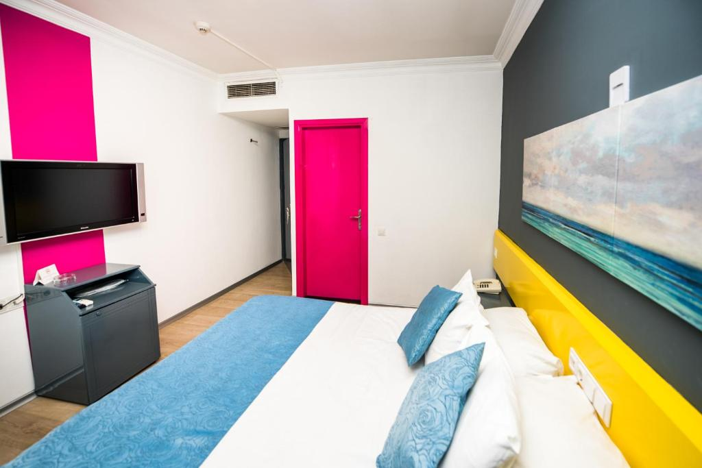 Mera Park Hotel 9/23