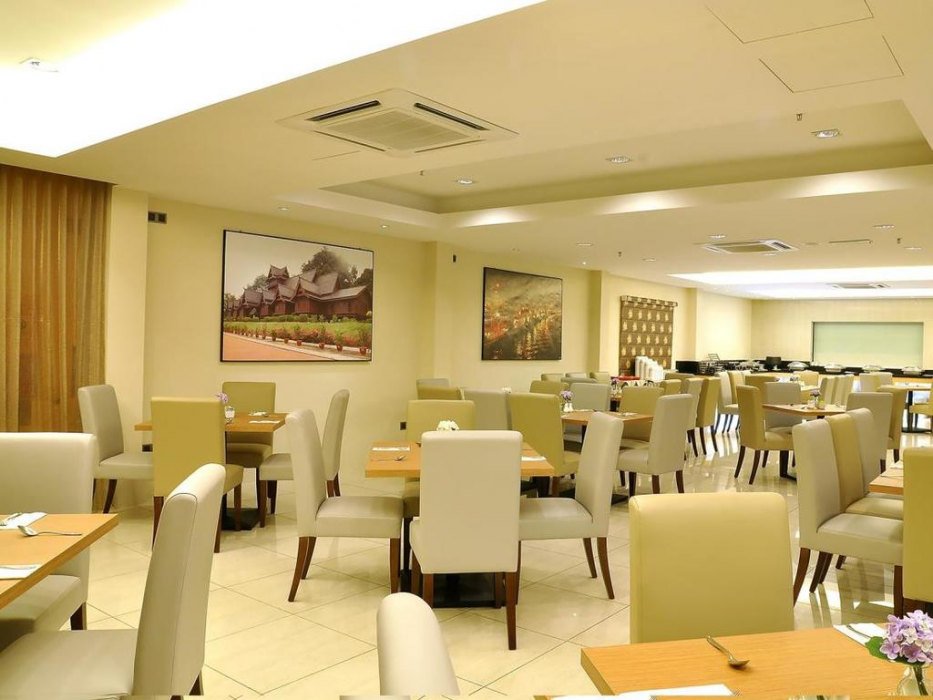 Hotel Bendahara Makmur 12/20