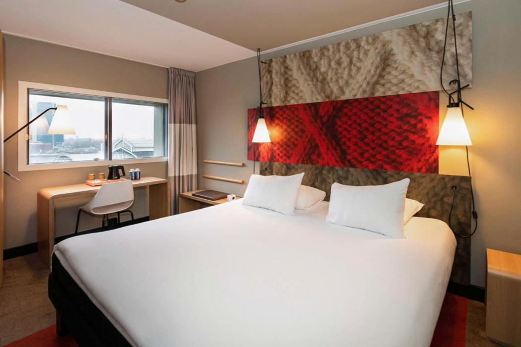 Ibis Amsterdam Centre Hotel 9/73