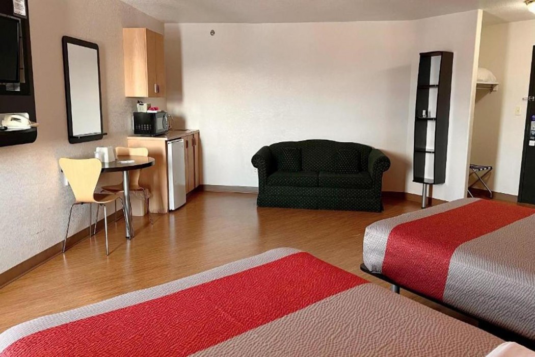 Motel6 Regina, SK 14/62