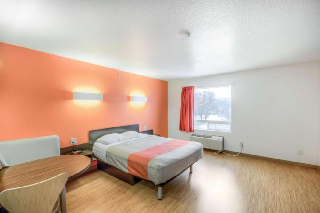 Motel6 Regina, SK 8/62