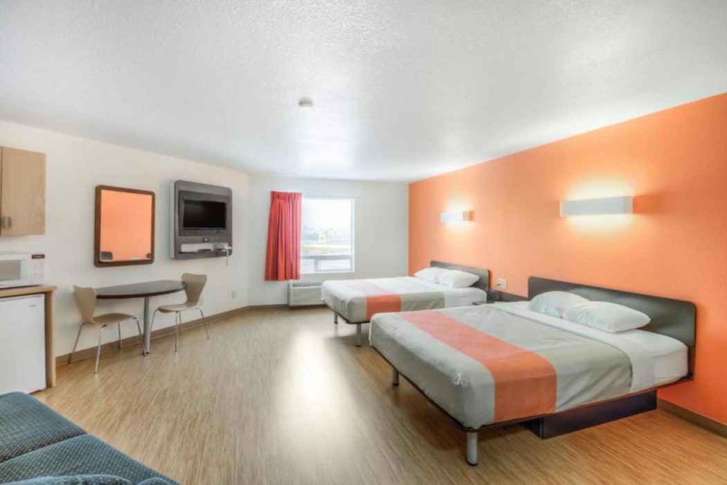 Motel6 Regina, SK 12/62