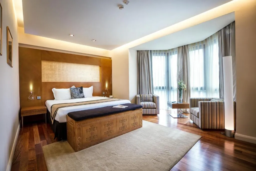 Dostyk Hotel 16/64