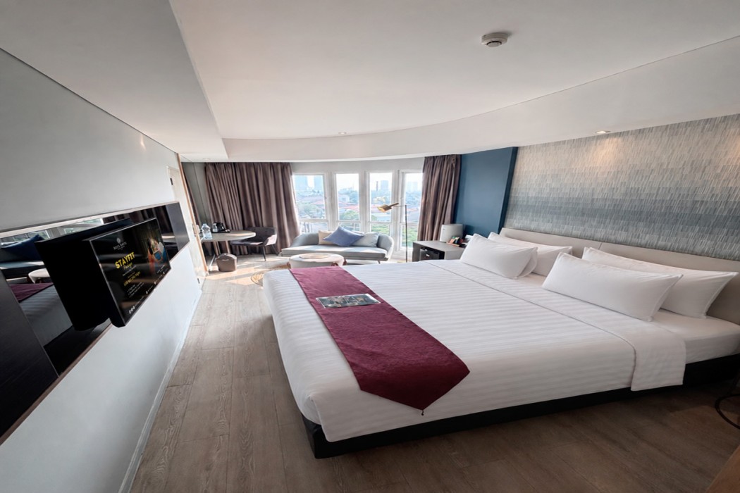 Brits Hotel Puri Indah 6/40