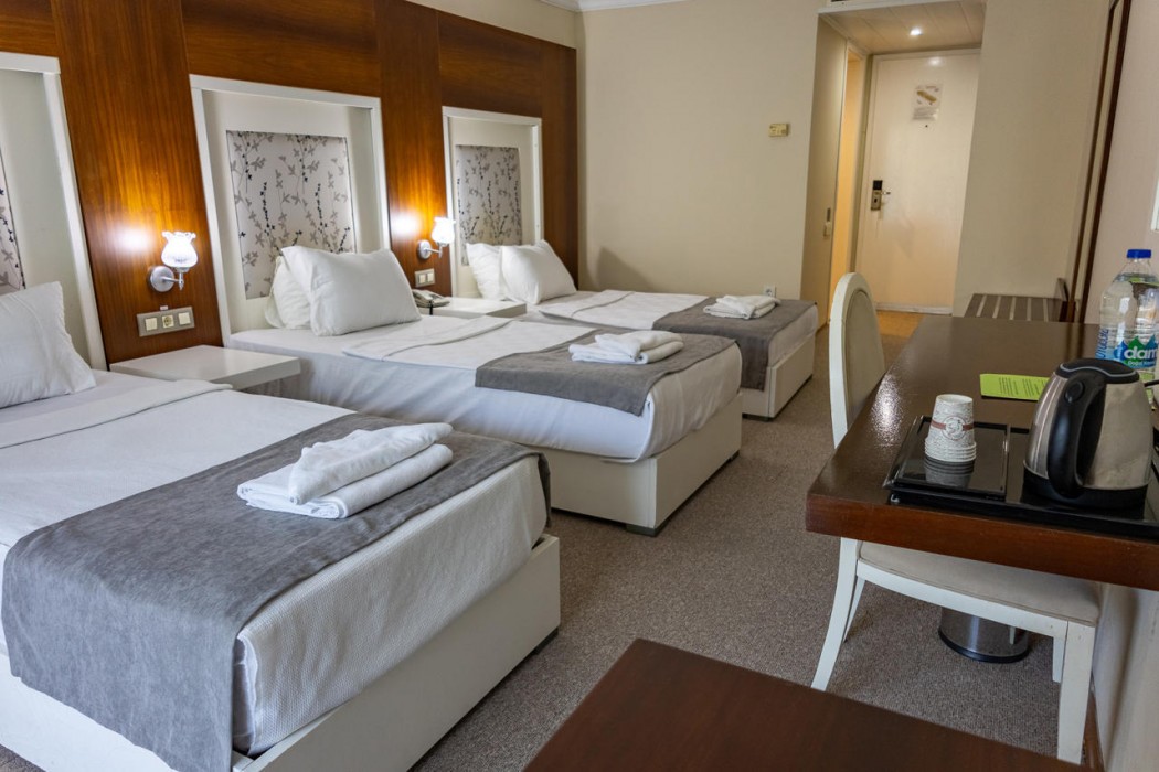 Sentinus Beach Hotel 14/83