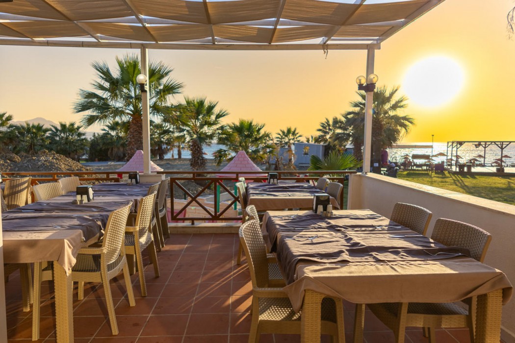 Sentinus Beach Hotel 46/83