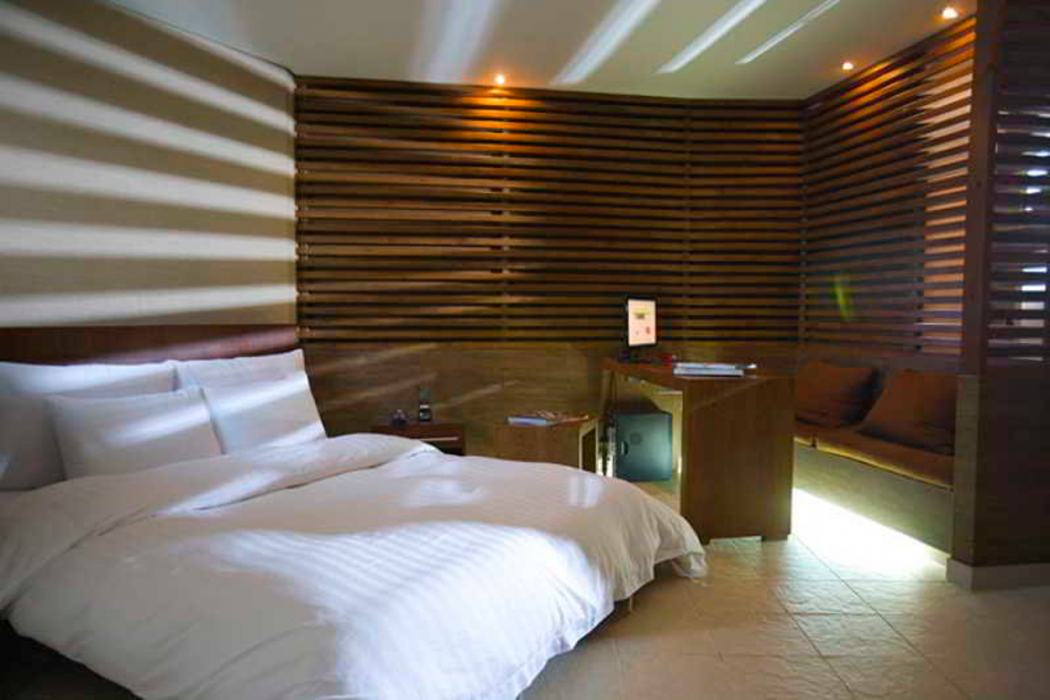 648 Hotel 14/57