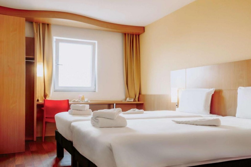 Ibis Sofia Airport Hotel 12/60