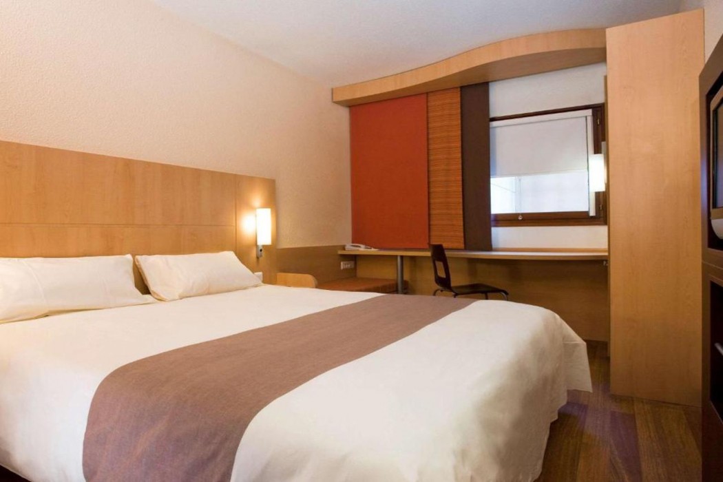 Ibis Sofia Airport Hotel 11/60