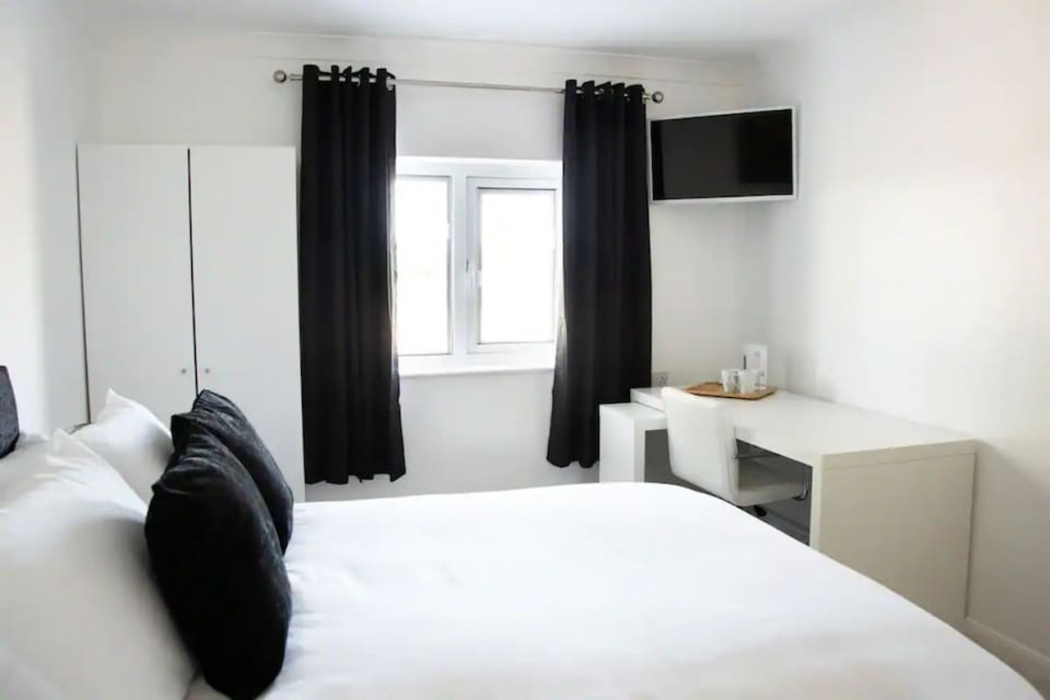 OYO Belvoir Hotel 9/39