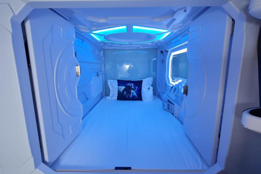 Galaxy Pods Capsule Hotel Boat Quay 12/39
