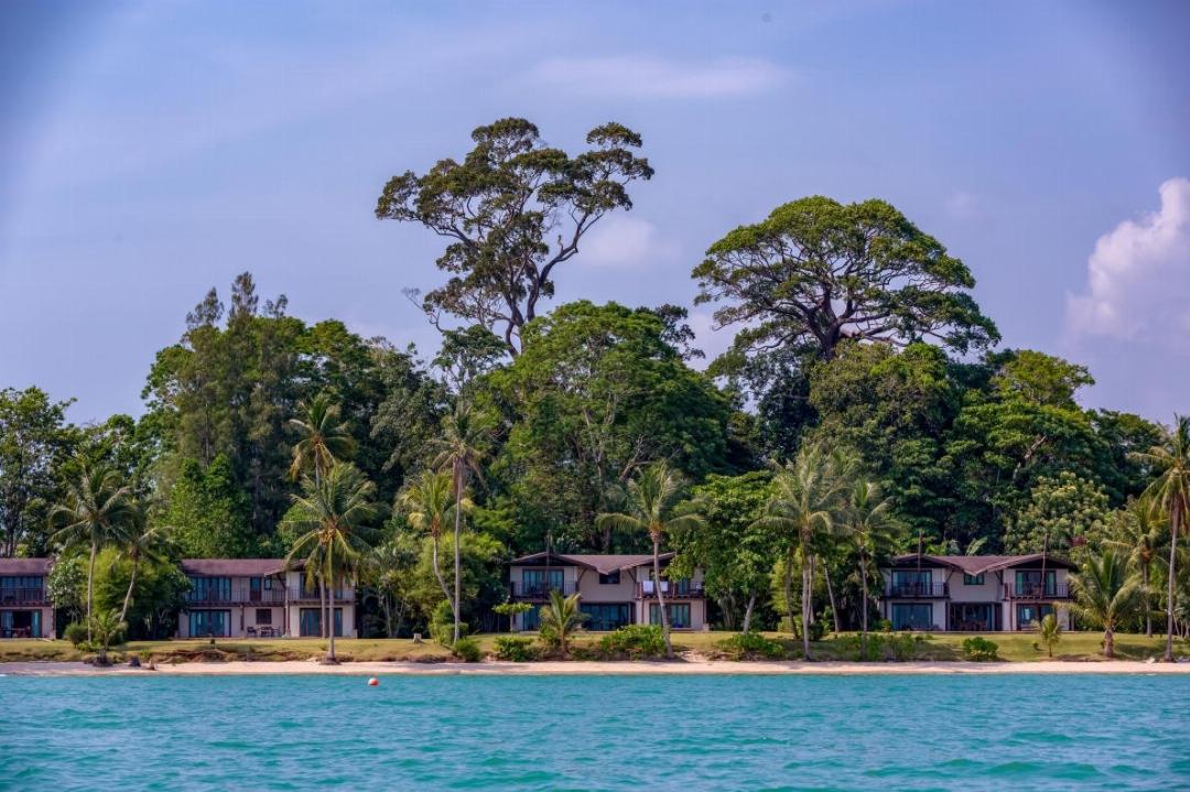 5 Bedroom Grand Beachfront Pool Villa، Barcelo Coconut Island 16/18