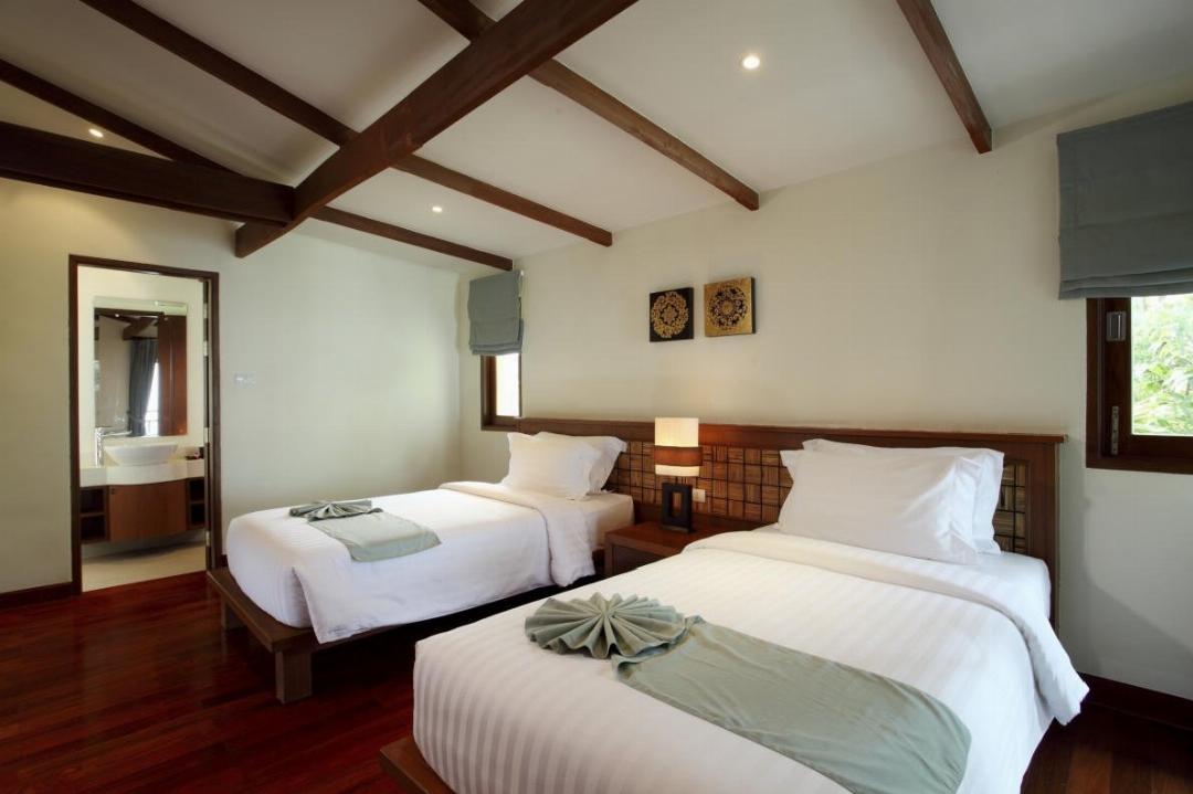 5 Bedroom Grand Beachfront Pool Villa، Barcelo Coconut Island 4/18