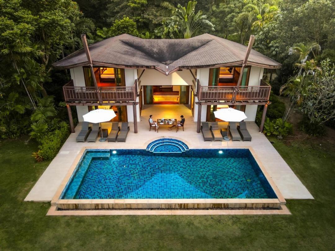 5 Bedroom Grand Beachfront Pool Villa، Barcelo Coconut Island 17/18