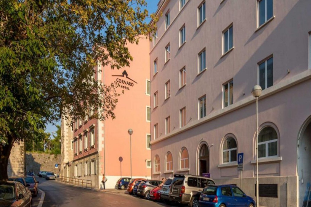 Cornaro Hotel 19/50