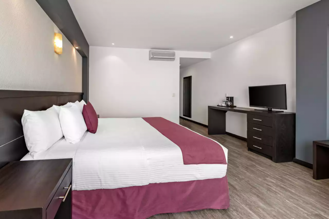 Comfort Inn Morelia 8/28
