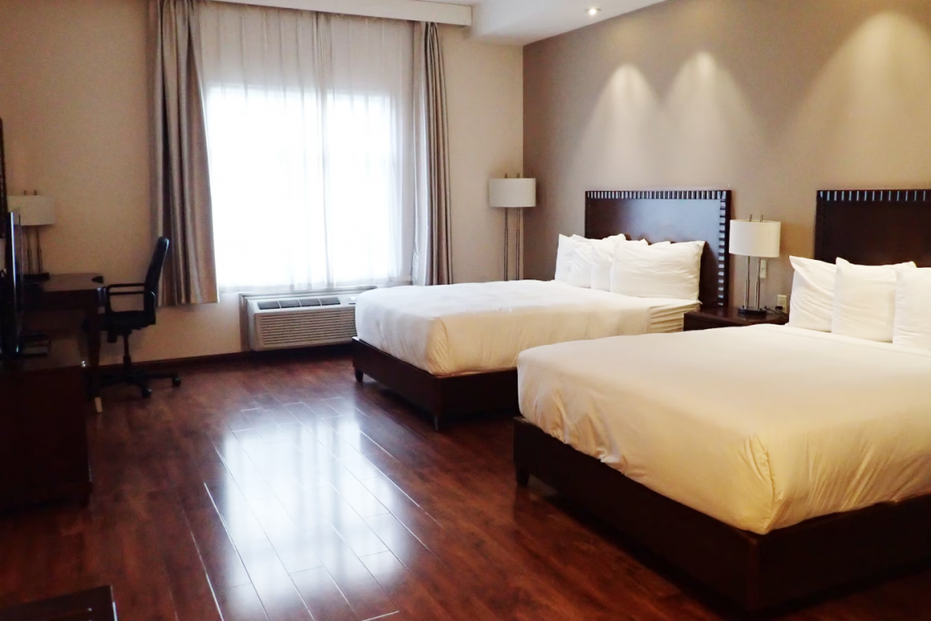 Days Inn & Suites by Wyndham Fort Saskatchewan 7/24