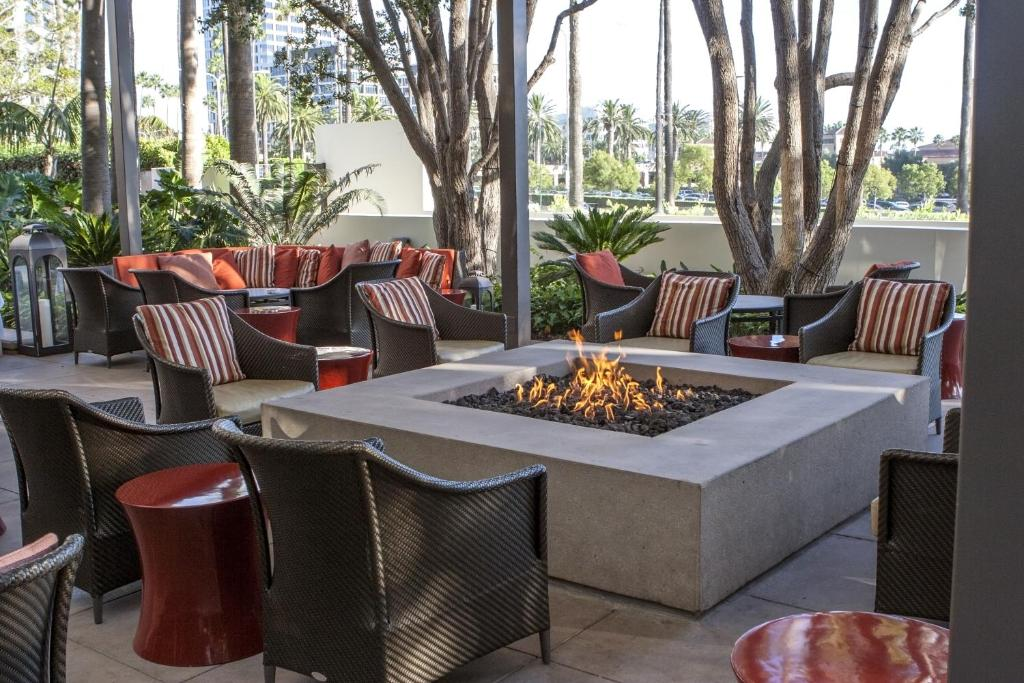 Pendry Newport Beach 28/64