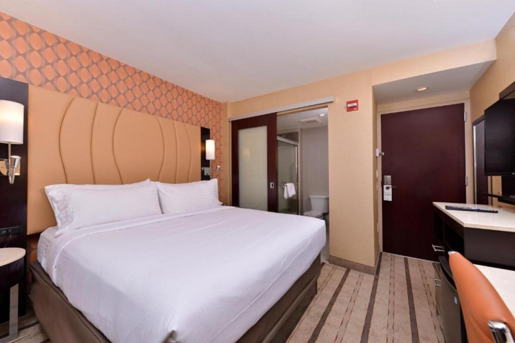 Holiday Inn New York City - Times Square 15/56