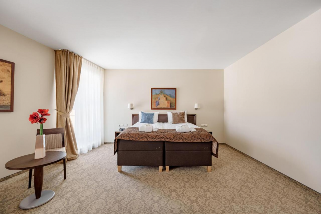 Hotel Euterpe 8/44