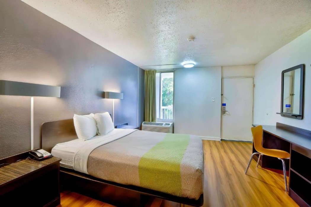 Motel6 Gainesville, FL 15/60