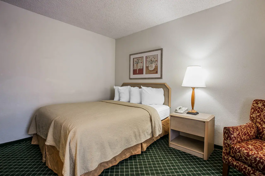 Quality Inn Sumter near Shaw AFB 11/32