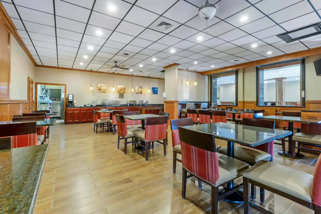Comfort Inn & Suites Triadelphia - Wheeling 20/38