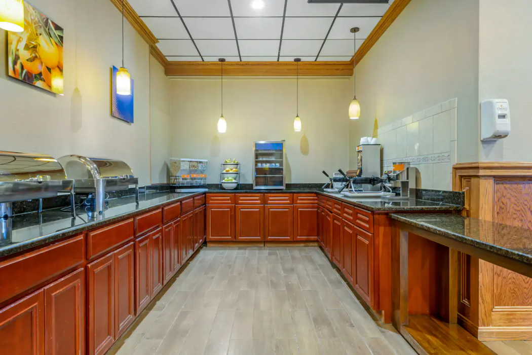 Comfort Inn & Suites Triadelphia - Wheeling 21/38