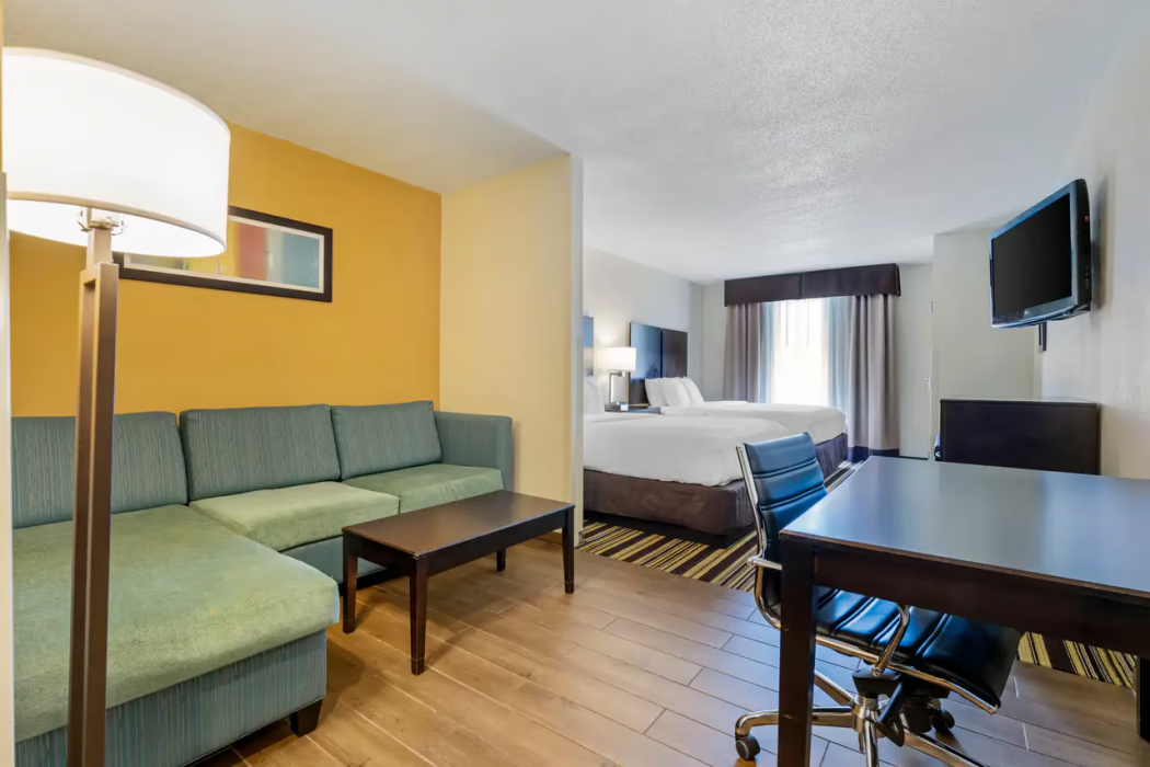 Comfort Inn & Suites Triadelphia - Wheeling 15/38