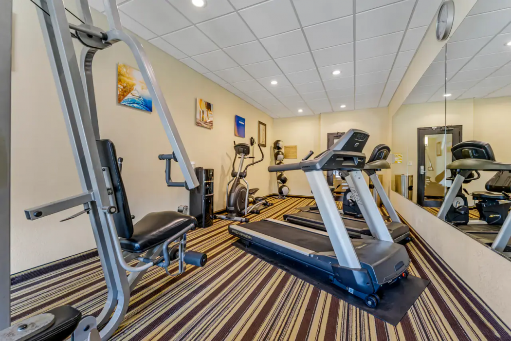 Comfort Inn & Suites Triadelphia - Wheeling 23/38