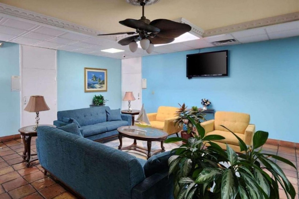Quality Inn & Suites Gulf Breeze Bayside near Pensacola Beach 4/33
