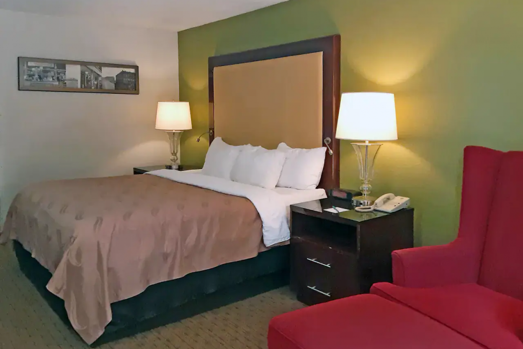 Quality Inn Morganton Southeast 14/34