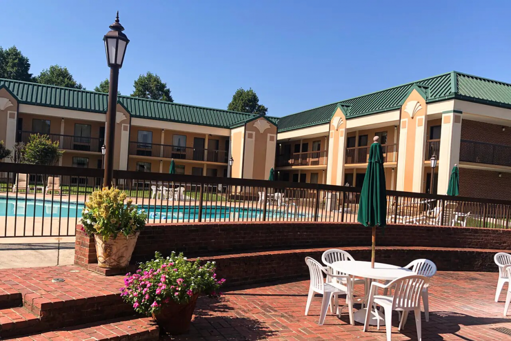 Quality Inn Morganton Southeast 23/34