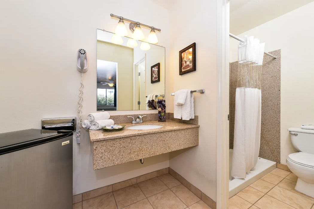The Kennedy Tucson, SureStay Collection by Best Western 19/30