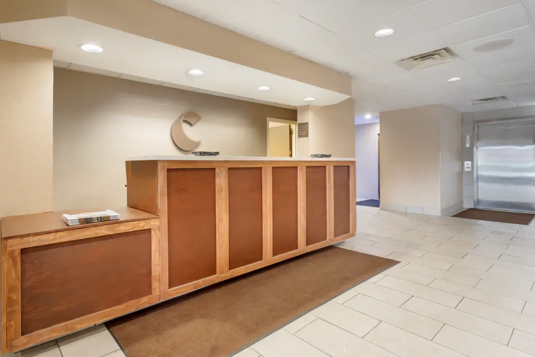 Comfort Inn Ebensburg, PA 8/49