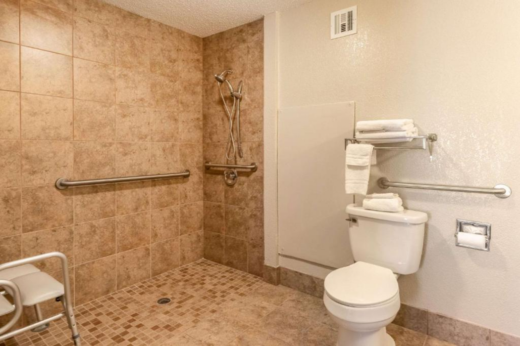 Quality Inn Newport TN 22/33