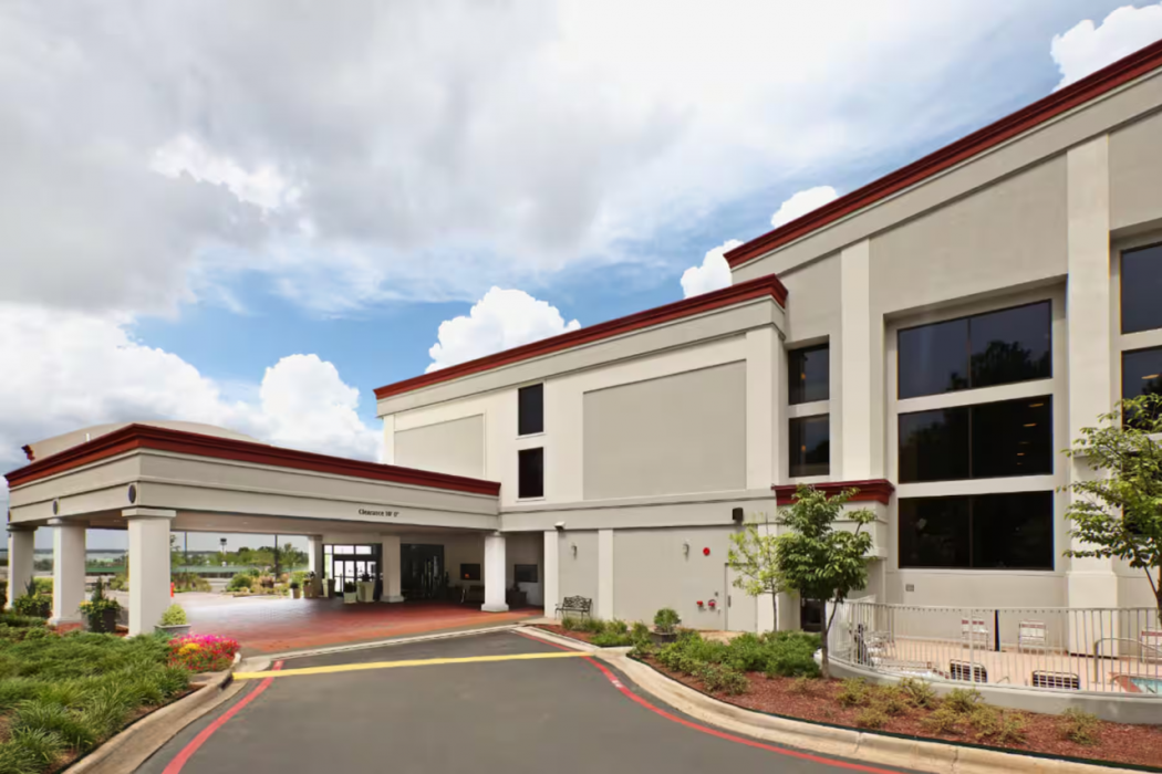 Wyndham Grand Executive Center Little Rock Airport 1/66