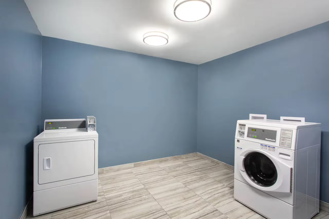 Clarion Pointe Charlotte 40/57