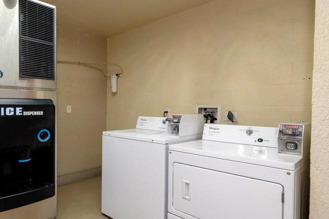 Red Roof Inn Ellenton - Bradenton NE 13/18