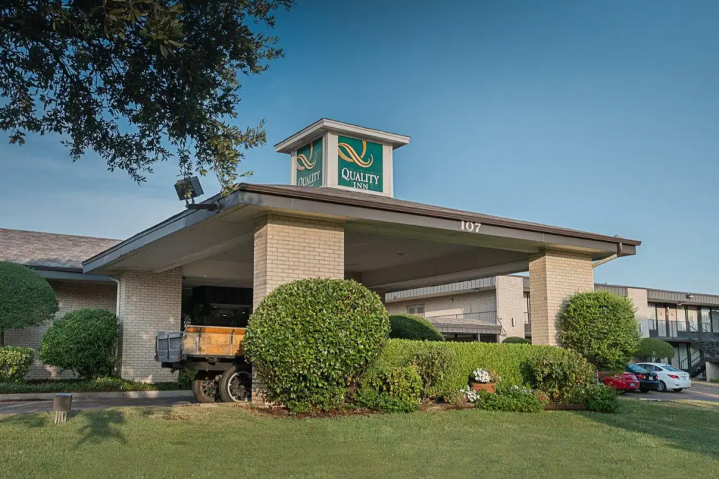 Quality Inn Ennis 1/27