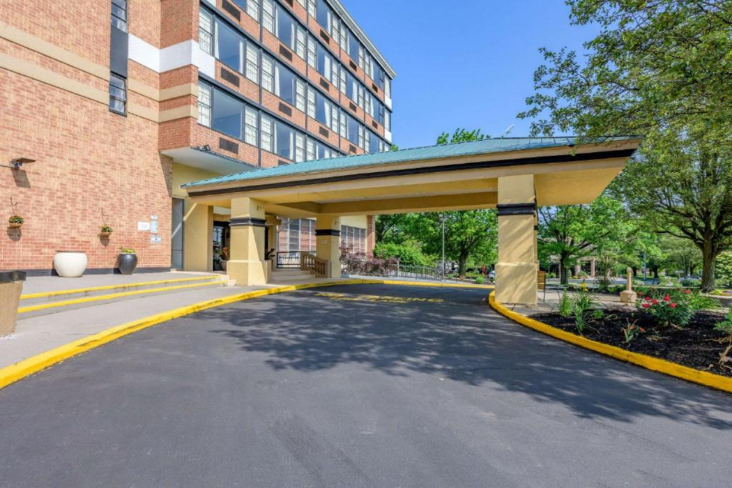Inn at Lebanon 2/58